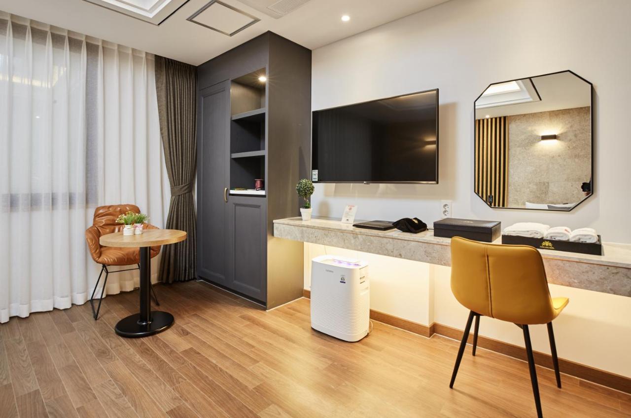 Noble Stay Hotel Gwangju Metropolitan City Exterior photo